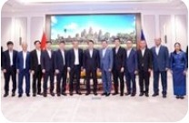 Đoàn đại biểu tại cuộc gặp ngoại giao